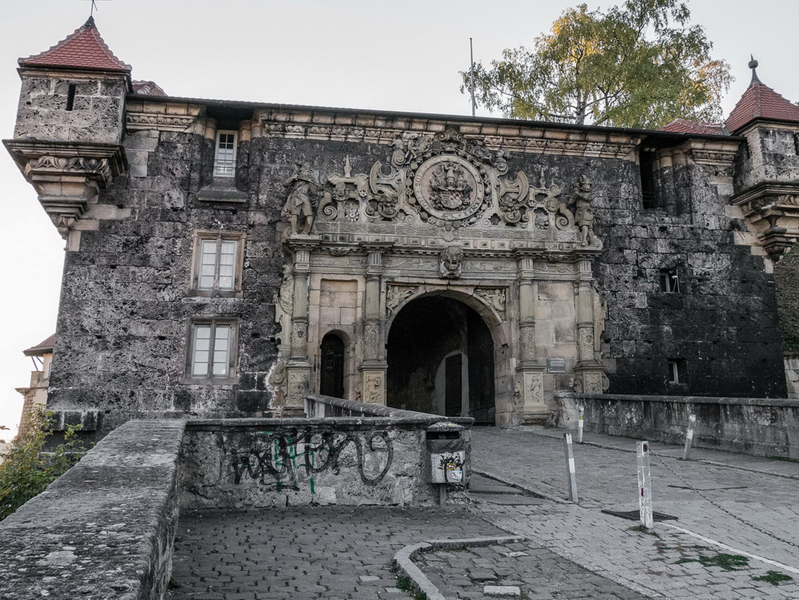 Schloss Hohentuebingen Unteres Portal 2 Foto Barbara Honner c Verkehrsverein Tuebingen2